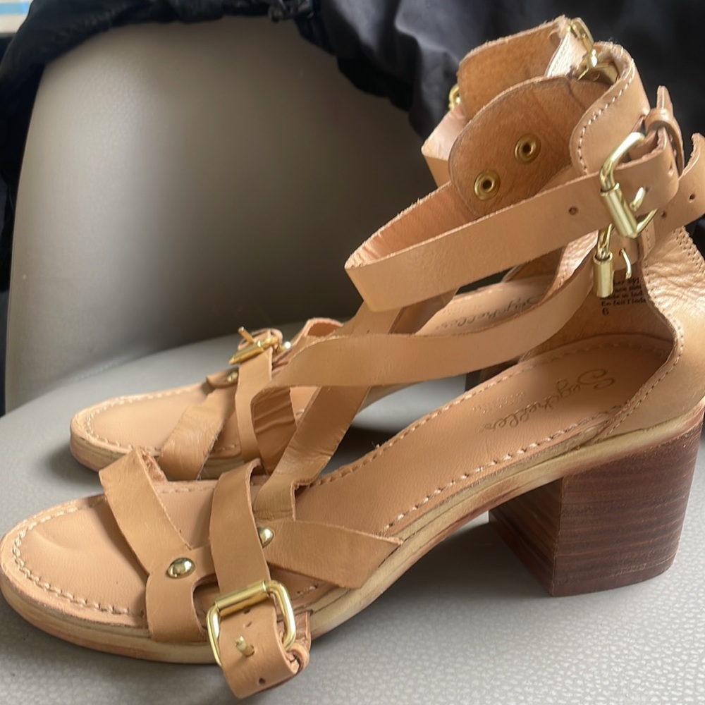Seychelles Low Block Heel Beige Strappy Sandals